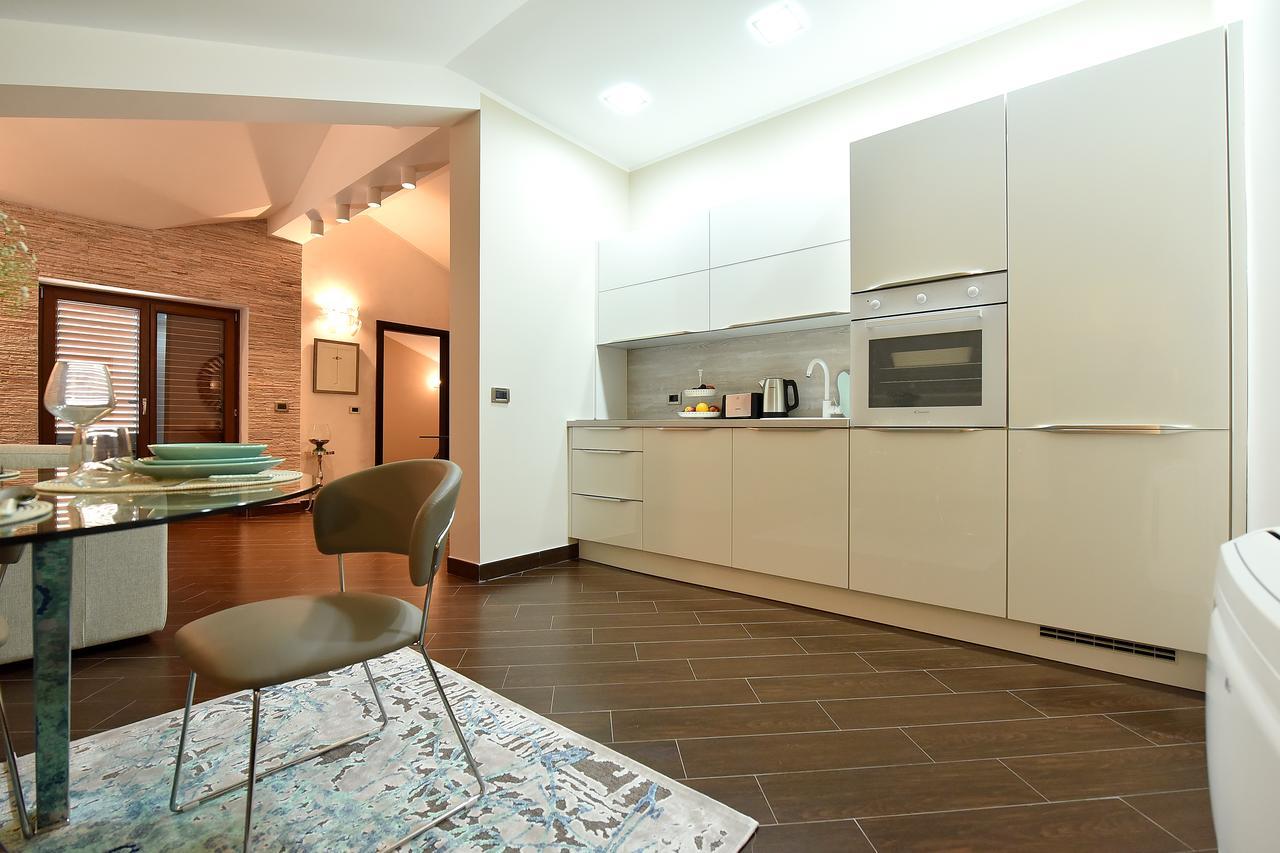 Maniva Penthouse By The Sea Apartment Kotor Luaran gambar