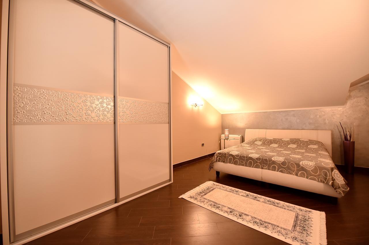 Maniva Penthouse By The Sea Apartment Kotor Luaran gambar